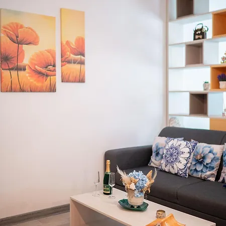 アパート Mediteraneo Alezzi Spa&pool