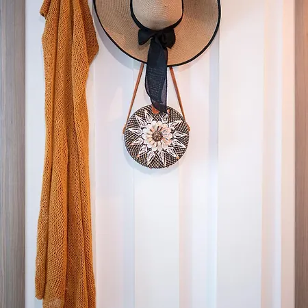 Mediteraneo Alezzi Spa&pool ママイア